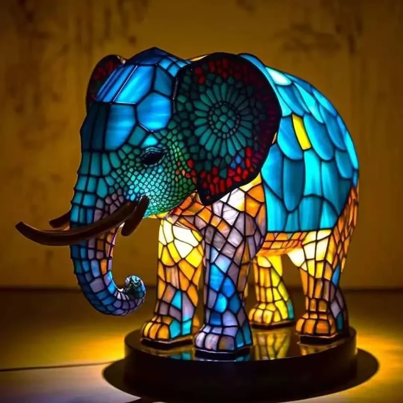 ✨ Creative Highland Cow LED Night Light, Cute Decorative Lamp for Kids' Room & Living Area, Table Bedside Lamp, USB Powered Lamp