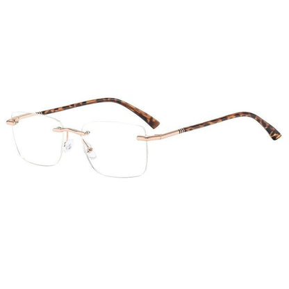 👓 Auto-Adjusting Focus: See clearly near and far without swapping glasses.